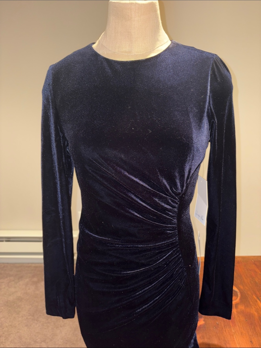 NWT Harper Rose Long Sleeve Ruched Velvet Dress Size 4 - Picture 4 of 15